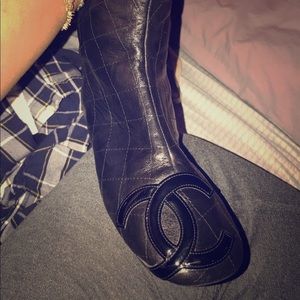 Women CHANEL calf boots